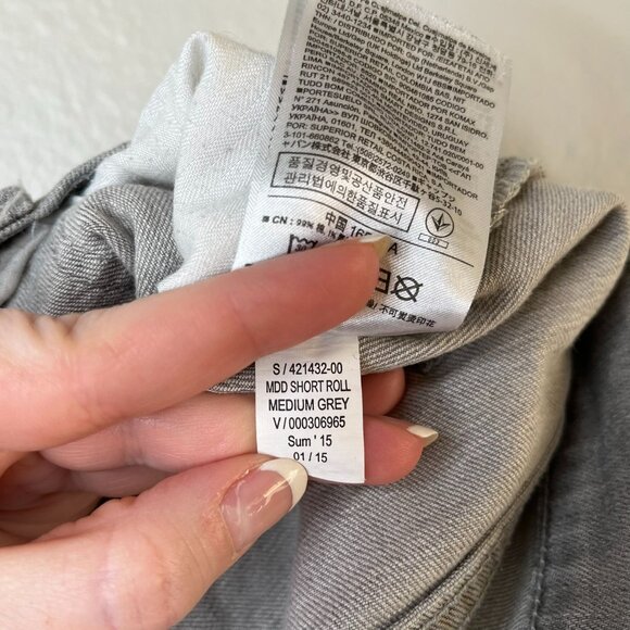 Gap Womens Gray Denim mid rise Slim Shorts rolled hem Size 31r - Picture 9 of 11